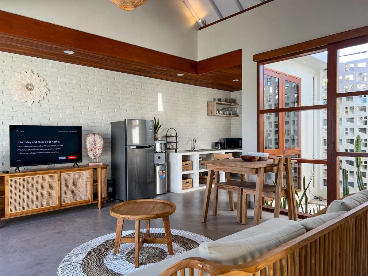 Moana Villa & Suites Bingin 울루와뚜 외부 사진